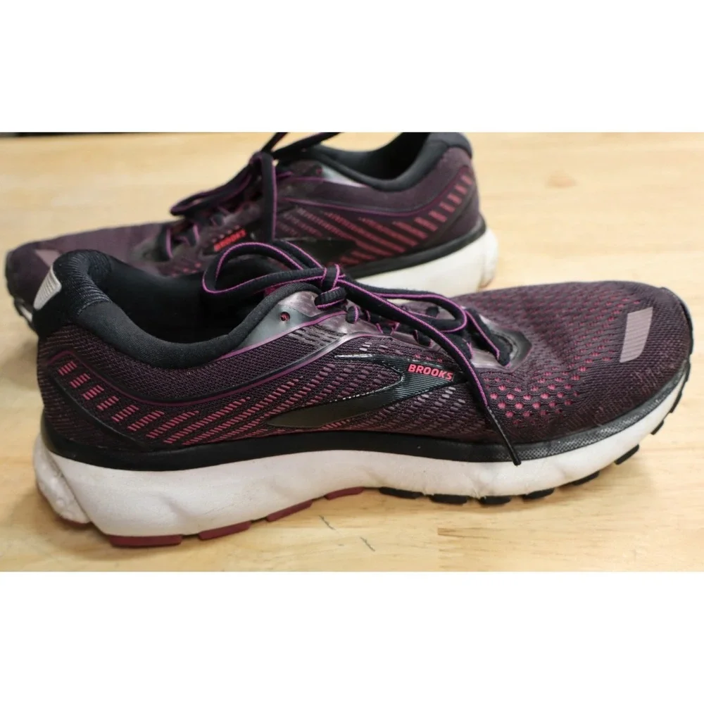 Brooks Ghost 12 Cushion Neutral Black Pink Womens Size 9 B Medium